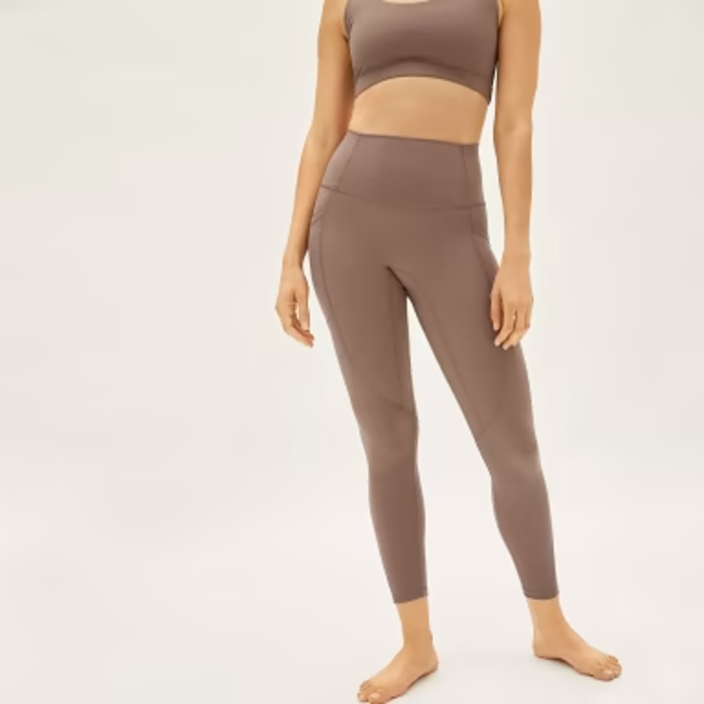 New Everlane Sand Dune Tan The Perform Leggings with pockets Women's Size Small